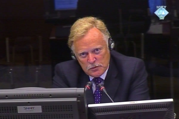 Richard Mole, svjedok na suđenju Radovanu Karadžiću