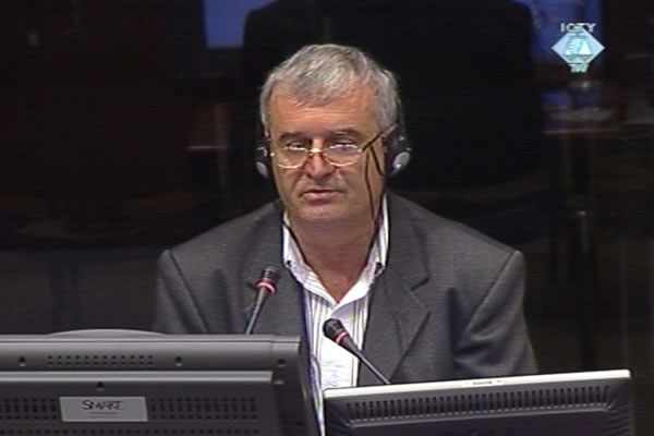 Mušan Tanović, svjedok na suđenju Radovanu Karadžiću 