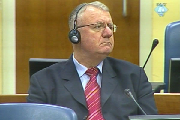 Vojislav Šešelj u sudnici Tribunala 