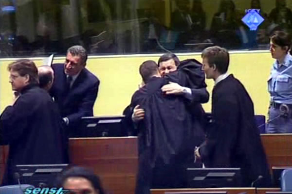 Ante Gotovina i Mladen Markač nakon objavljivanja oslobađajuće presude