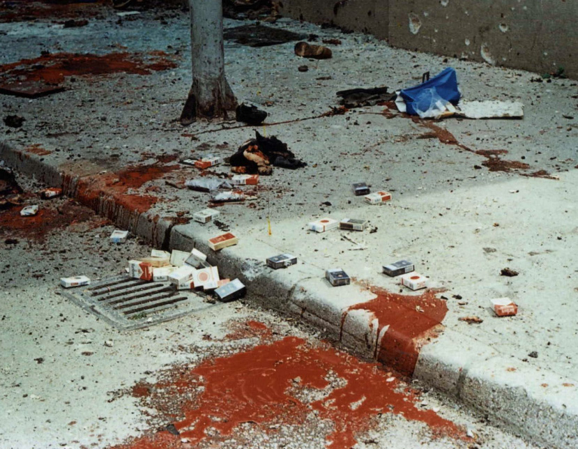 Fotografija neposredno nakon masakra na Markalama 28. avgusta 1995. godine