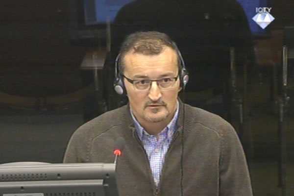 Petar Uščumlić, svjedok odbrane Radovana Karadžića 