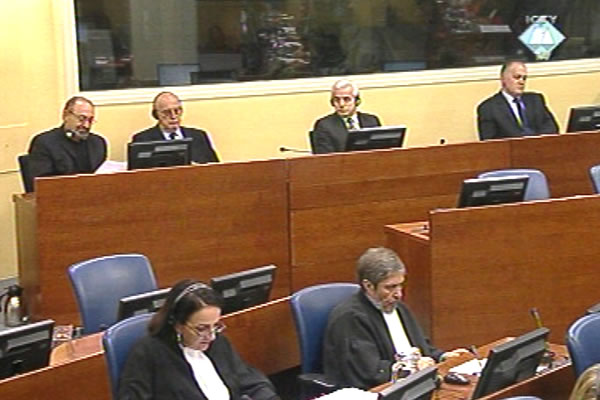 Vujadin Popović, Ljubiša Beara, Drago Nikolić i Vinko Pandurević u sudnici Tribunala