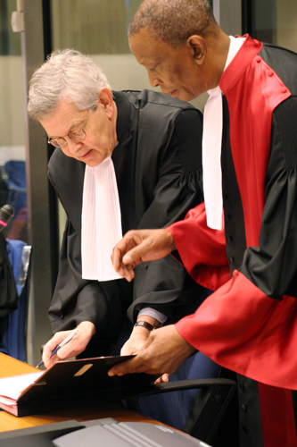 Sudija Bakone Moloto polaže zakletvu u Tribunalu