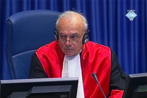 Jean-Claude Antonetti, predsedavajući sudija na suđenju Vojislavu Šešelju