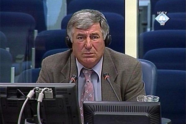 Milenko Tomić, svjedok na suđenju oficirima vojske i policije bosanskih Srba optuženim za zločine u Srebrenici