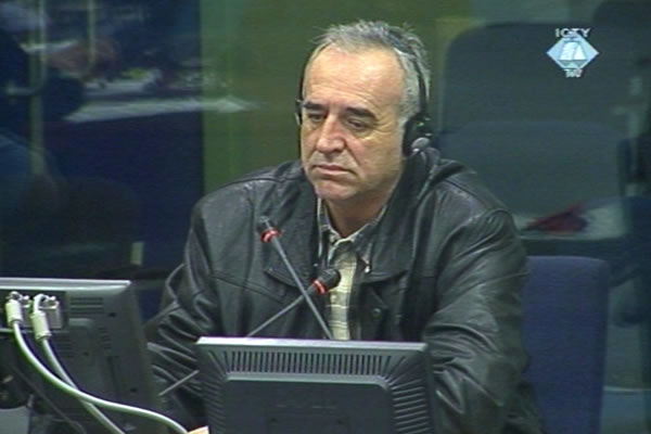 Momir Nikolić svjedoči na suđenju sedmorici oficira vojske i policije bosanskih Srba optuženih za zločine u Srebrenici i Žepi