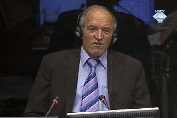 Nik Peraj, svjedok na suđenju Slobodanu Miloševiću