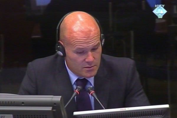 Patrick Van der Weijden, svjedok na suđenju Radovanu Karadžiću