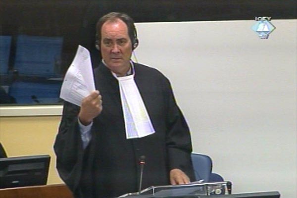 Peter McCloskey, vođa tima optužbe na suđenju sedmorici oficira vojske i policije bosanskih Srba, optuženih za zločine u Srebrenici