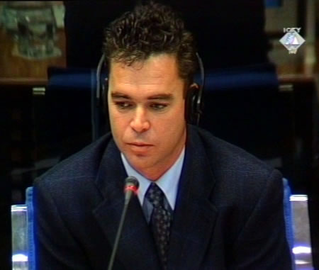 Robert Hausvička, svjedok na Suđenju Slobodanu Miloševiću