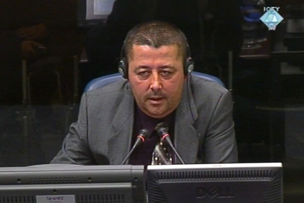 Vojislav Dabić, svjedok na suđenju Vojislavu Šešelju