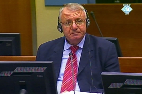 Vojislav Šešelj u sudnici Tribunala