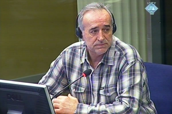 Momir Nikolić, svjedok na suđenju Radovanu Karadžiću 
