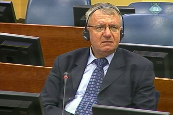 Vojislav Šešelj u sudnici Tribunala