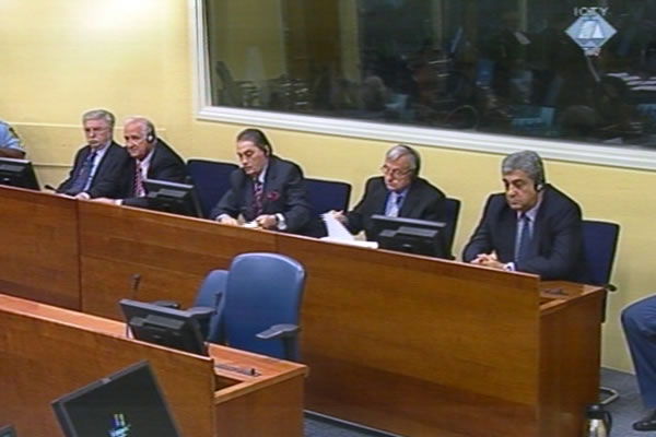 Nikola Šainović, Nebojša Pavković, Sreten Lukić, Dragoljub Ojdanić i Vladimir Lazarević u sudnici Tribunala