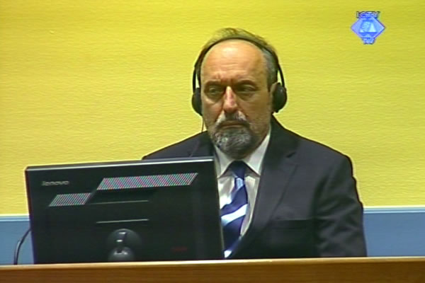 Goran Hadžić u sudnici Tribunala 