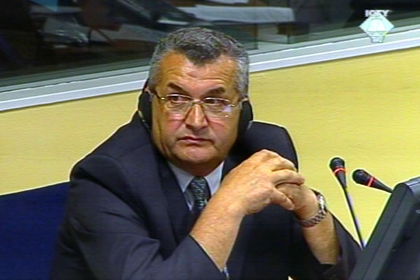 Dušan Jakšić, svjedok na suđenju Goranu Hadžiću 