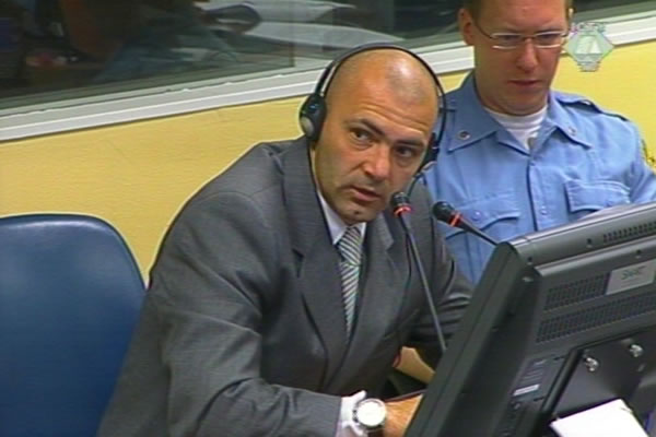 Vilim Karlović, svjedok na suđenju Goranu Hadžiću 