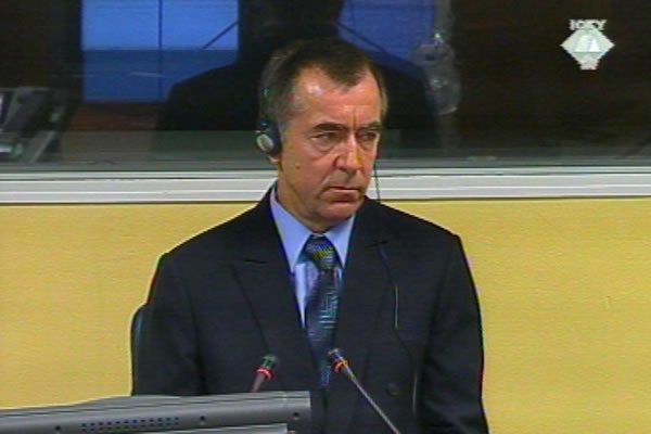 Jovan Šošić, svjedok na suđenju Goranu Hadžiću 