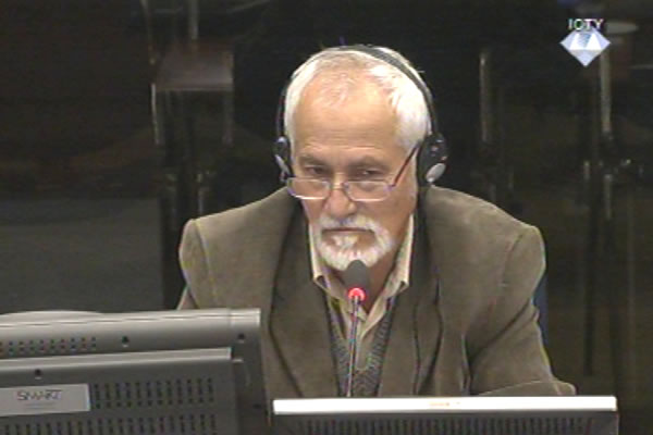 Miloš Bojinović, svjedok na suđenju Radovanu Karadžiću 