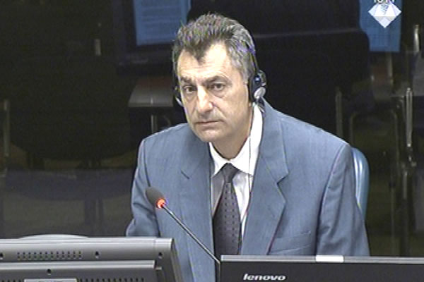 Savo Simić, svjedok odbrane Ratka Mladića 