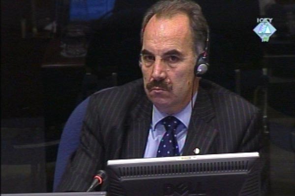 Adnan Merovci, svjedok na suđenju Slobodanu Miloševiću