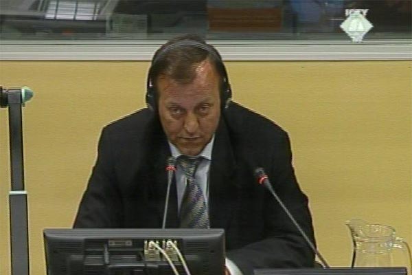 Bislim Zyrapi, svjedok na suđenju Ramushu Haradinaju, Idrizu Balaju i Lahiju Brahimaju