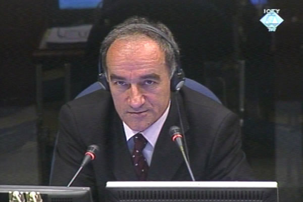 Duško Adamović, svjedok odbrane Sretena Lukića