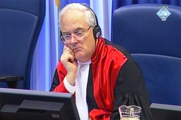 Frank Hoepfel, sudija Tribunala