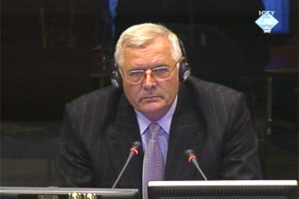 Milan Kotur, svjedok odbrane Vladimira Lazarevića