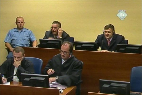 Milan i Sredoje Lukić u sudnici Tribunala