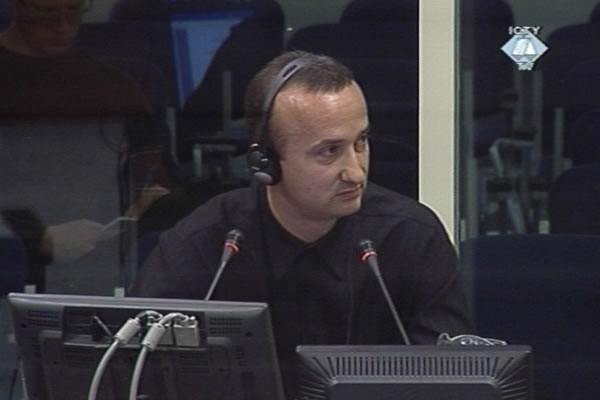 Mile Janjić, svjedok na suđenju oficirima vojske i policije bosanskih Srba optuženim za zločine u Srebrenici