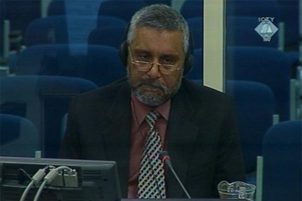Mohammed Asam Butt, svjedok na suđenju Dragomiru Miloševiću