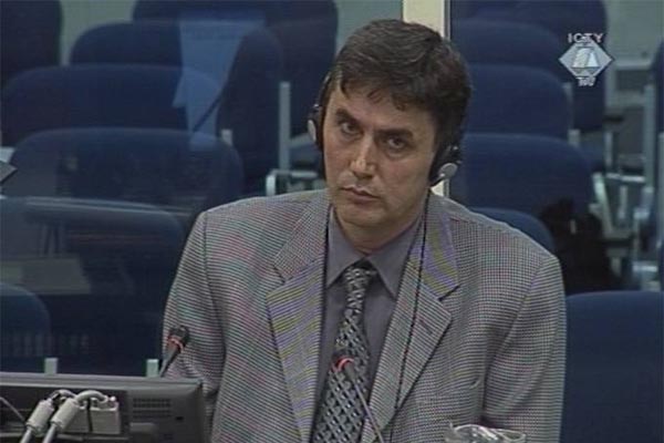 Radivoj Novaković, svjedok na suđenju oficirima vojske i policije bosanskih Srba za zločine u Srebrenici