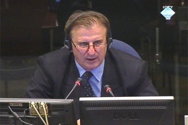 Radojko Stefanović, svjedok odbrane Vladimira Lazarevića