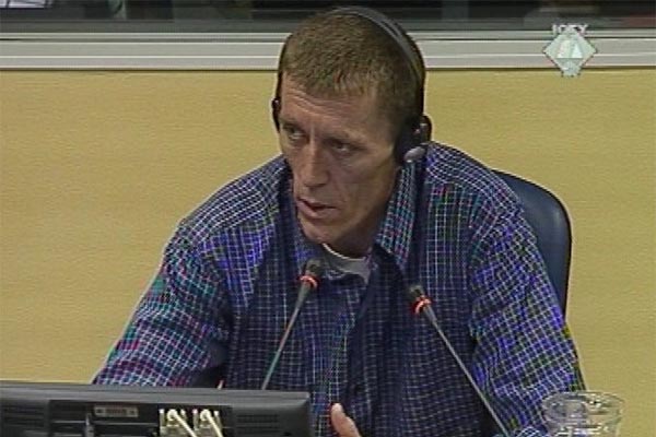 Veselin Stijović, svjedok na suđenju Ramushu Haradinaju, Idrizu Balaju i Lahiju Brahimaju