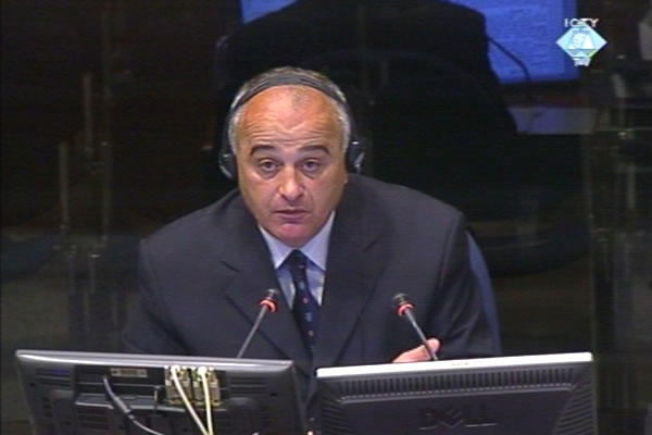 Zoran Stijović, svjedok na suđenju Ramushu Haradinaju, Idrizu Balaju i Lahiju Brahimaju